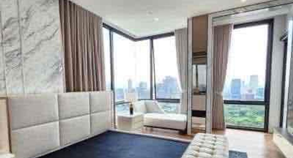 For sale 3 ベッドルーム condo in Pathum Wan, Bangkok
