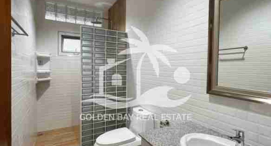 Haus zur Miete mit 4 Zimmer in Bang Lamung, Chonburi