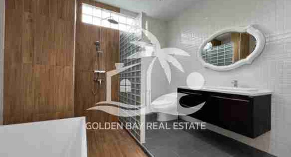 Haus zur Miete mit 4 Zimmer in Bang Lamung, Chonburi