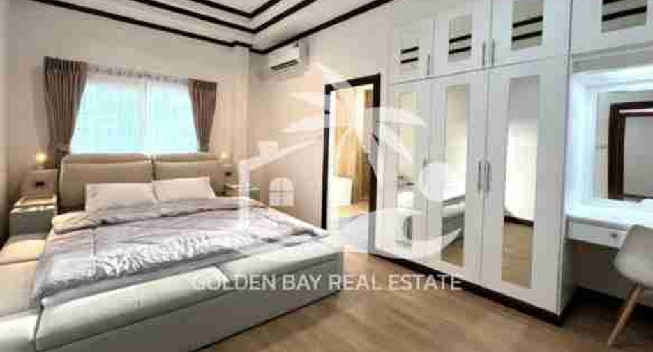 Haus zur Miete mit 4 Zimmer in Bang Lamung, Chonburi