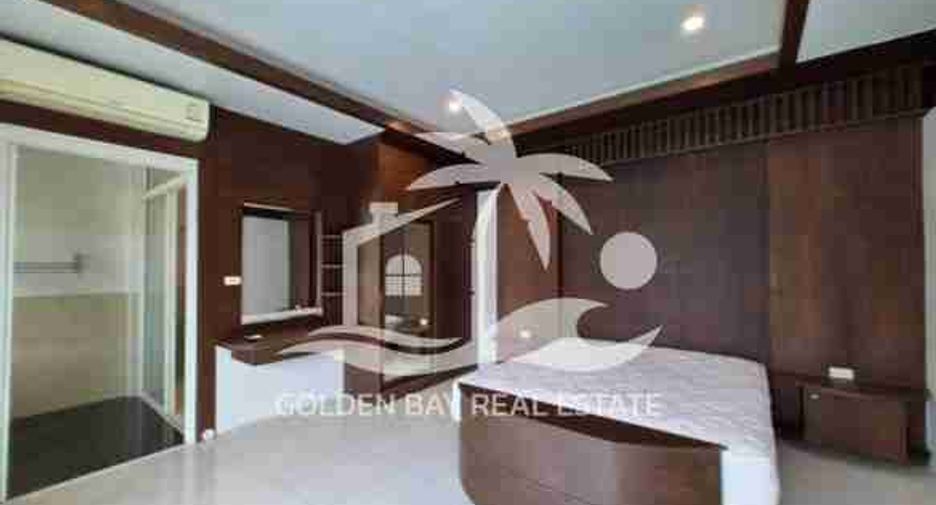 For rent 4 bedrooms house in Huay Yai, Pattaya