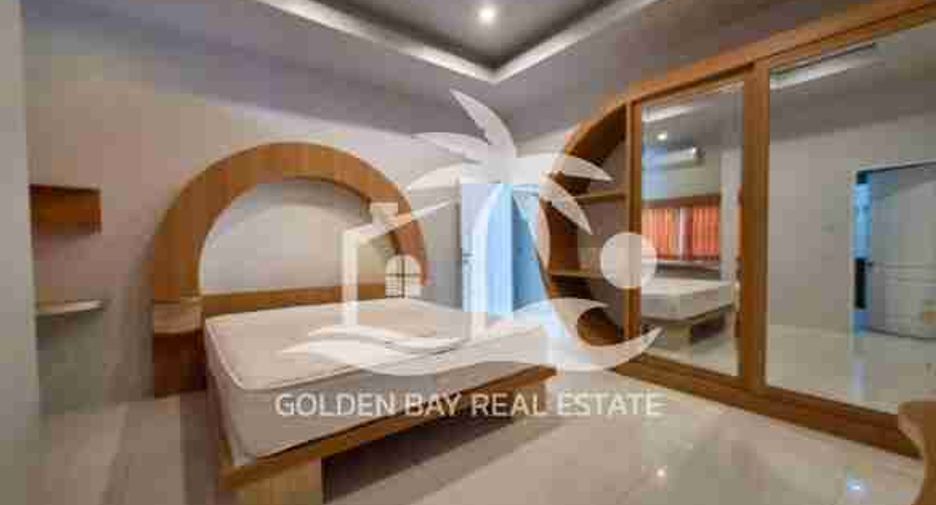For rent 4 bedrooms house in Huay Yai, Pattaya