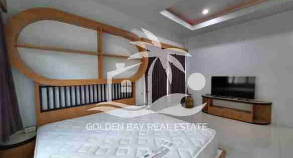 For rent 4 bedrooms house in Huay Yai, Pattaya