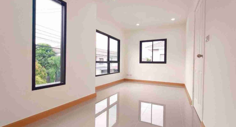 For sale 3 bedrooms townhouse in Bang Kruai, Nonthaburi