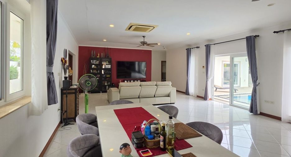 For sale 4 bedrooms house in Bang Lamung, Chonburi