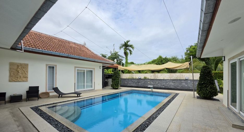 For sale 4 bedrooms house in Bang Lamung, Chonburi