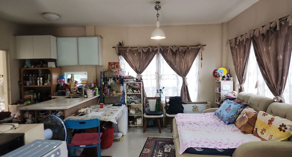 Casa en venta de 3 habitaciones en Prawet, Bangkok