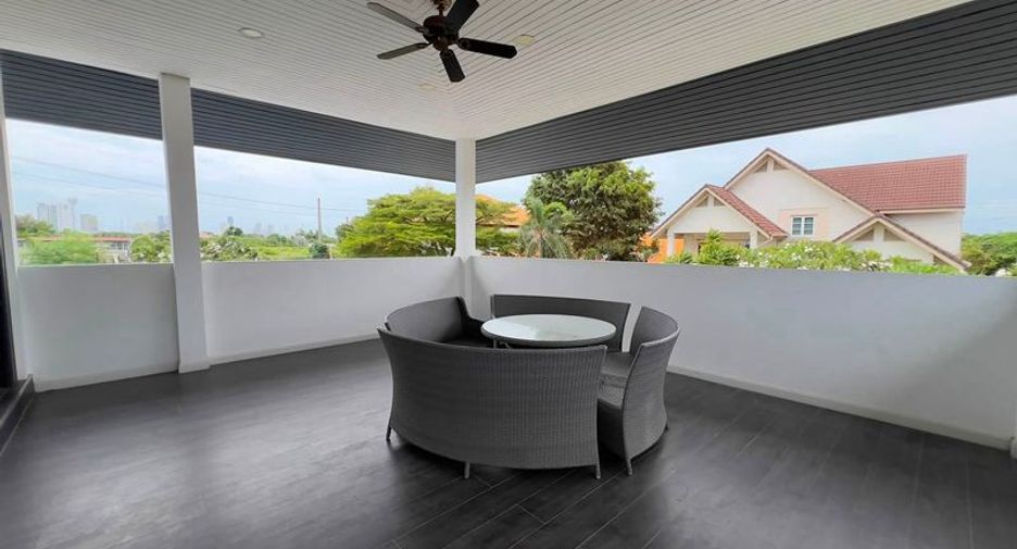 For sale 5 bedrooms house in Bang Lamung, Chonburi