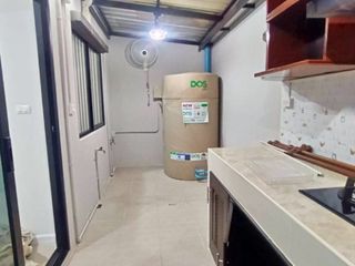 Casa adosada en venta de 4 habitaciones en Krathum Baen, Samut Sakhon
