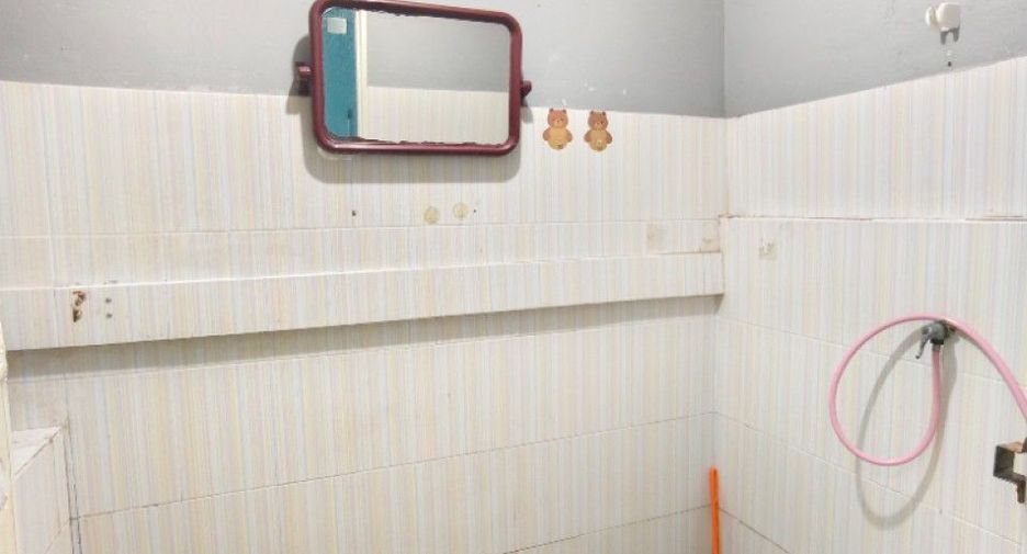 For sale 3 bedrooms townhouse in Ban Pong, Ratchaburi