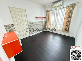 For rent 3 bedrooms townhouse in Phasi Charoen, Bangkok
