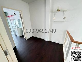 For rent 3 bedrooms townhouse in Phasi Charoen, Bangkok