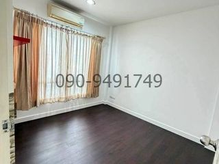For rent 3 bedrooms townhouse in Phasi Charoen, Bangkok