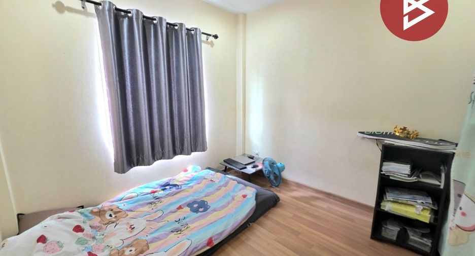 For sale 3 bedrooms townhouse in Si Racha, Chonburi