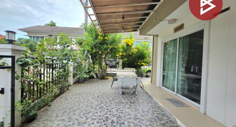For sale 3 bedrooms townhouse in Si Racha, Chonburi