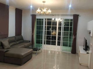 For rent そして for sale 3 ベッドルーム house in East Pattaya, Pattaya