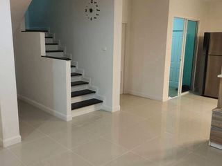 For rent そして for sale 3 ベッドルーム house in East Pattaya, Pattaya