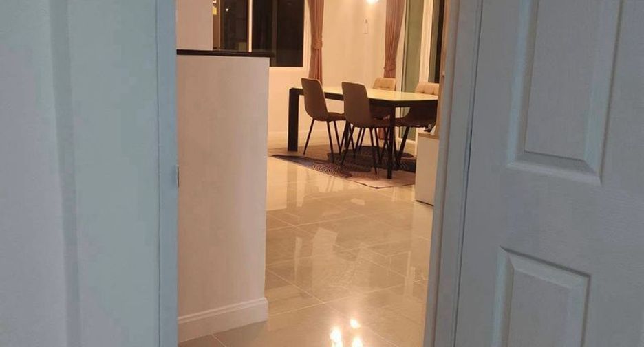 For rent そして for sale 3 ベッドルーム house in East Pattaya, Pattaya