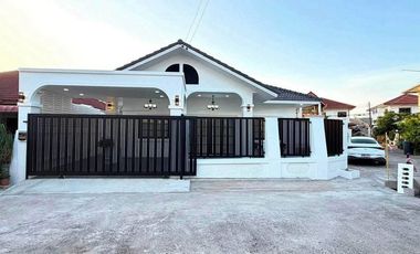 For sale 3 bedrooms villa in Bang Lamung, Chonburi