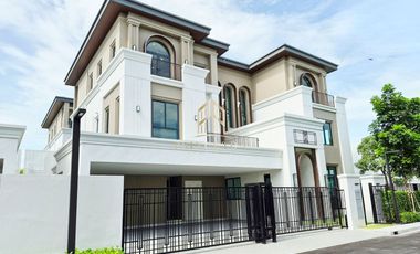 Casa en venta de 5 habitaciones en Bang Phli, Samut Prakan