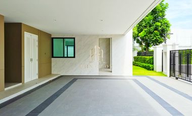 Casa en venta de 5 habitaciones en Bang Phli, Samut Prakan