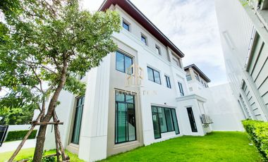 Casa en venta de 5 habitaciones en Bang Phli, Samut Prakan