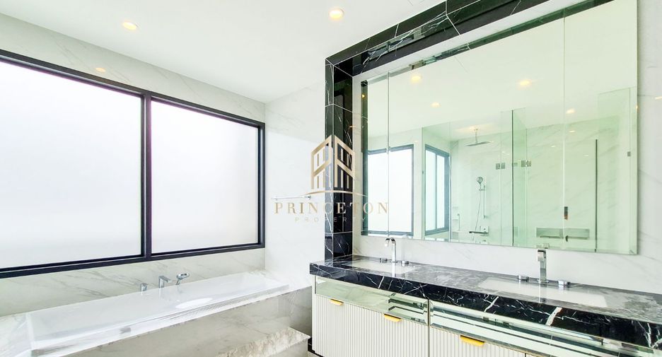 For sale 5 ベッドルーム house in Bang Phli, Samut Prakan