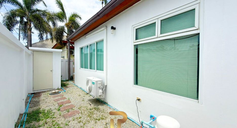 For sale 3 bedrooms villa in Huay Yai, Pattaya