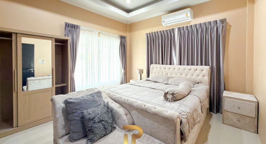 For sale 3 bedrooms villa in Huay Yai, Pattaya