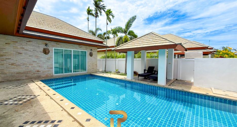 For sale 3 bedrooms villa in Huay Yai, Pattaya
