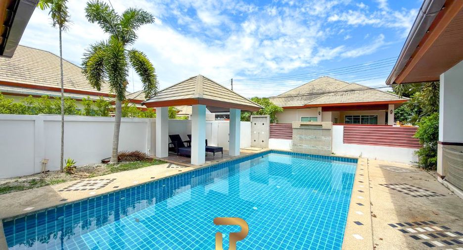 For sale 3 bedrooms villa in Huay Yai, Pattaya