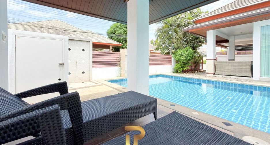 For sale 3 bedrooms villa in Huay Yai, Pattaya