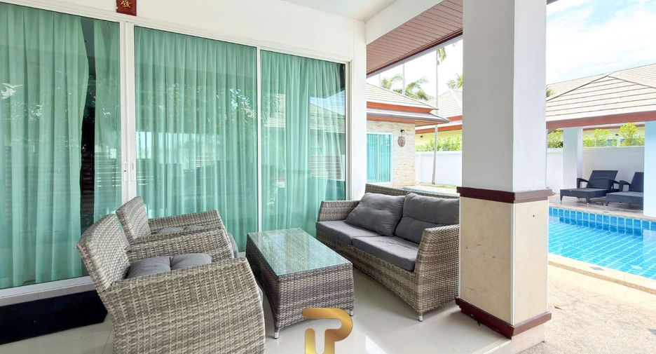 For sale 3 bedrooms villa in Huay Yai, Pattaya