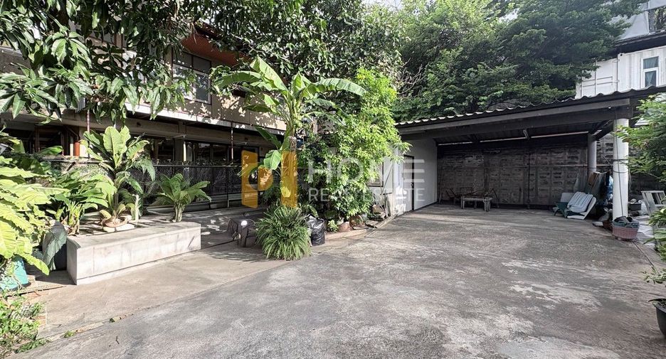 出售 3 卧室 独立屋 在 Phaya Thai, 曼谷