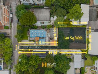 For sale 3 bedrooms house in Phaya Thai, Bangkok