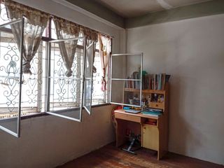 For sale 3 bedrooms retail Space in Phra Khanong, Bangkok