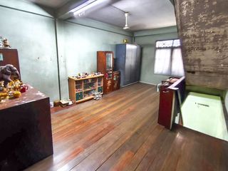 For sale 3 bedrooms retail Space in Phra Khanong, Bangkok
