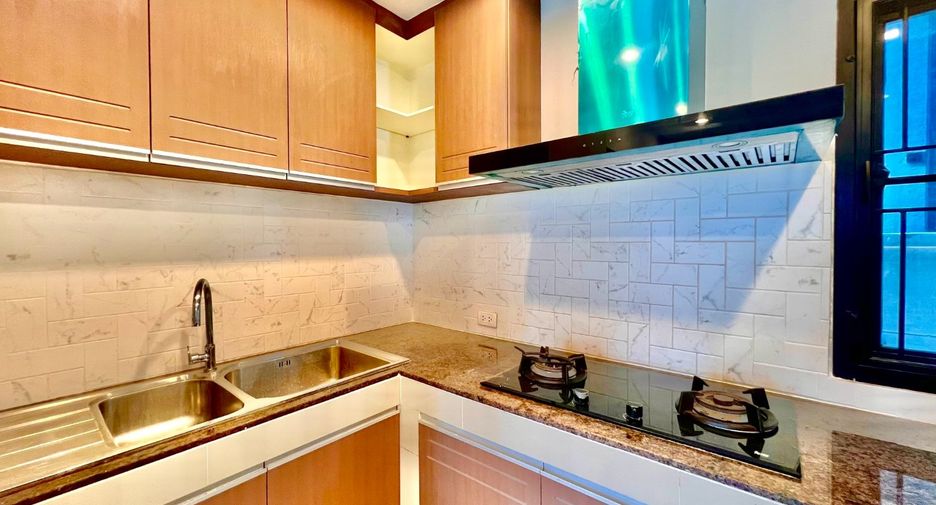 Casa adosada en venta de 4 habitaciones en Lak Si, Bangkok