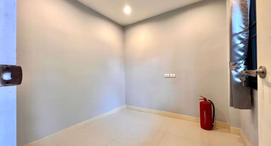 Casa adosada en venta de 4 habitaciones en Lak Si, Bangkok