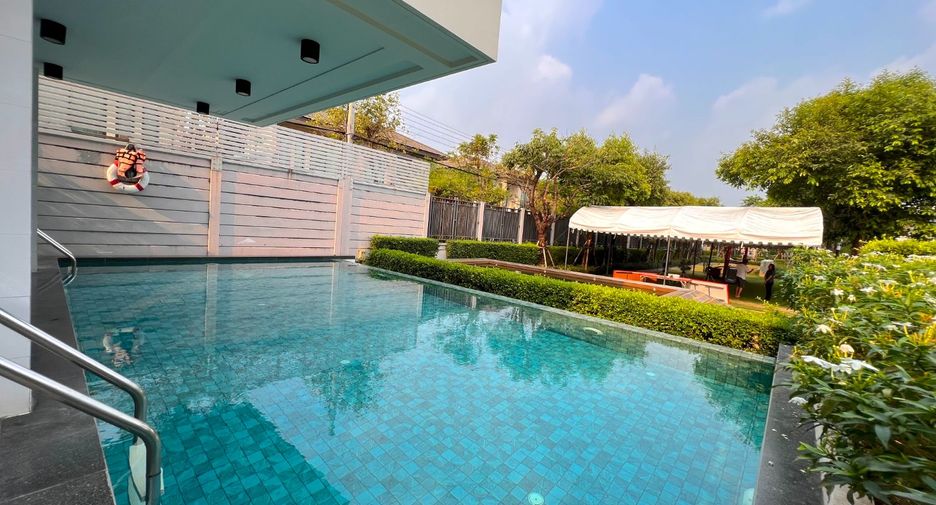 Casa adosada en venta de 4 habitaciones en Lak Si, Bangkok