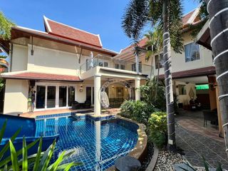 Villa en venta de 4 habitaciones en Bang Lamung, Chonburi