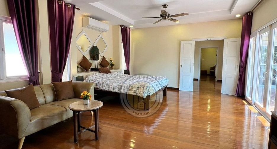Villa en venta de 4 habitaciones en Bang Lamung, Chonburi