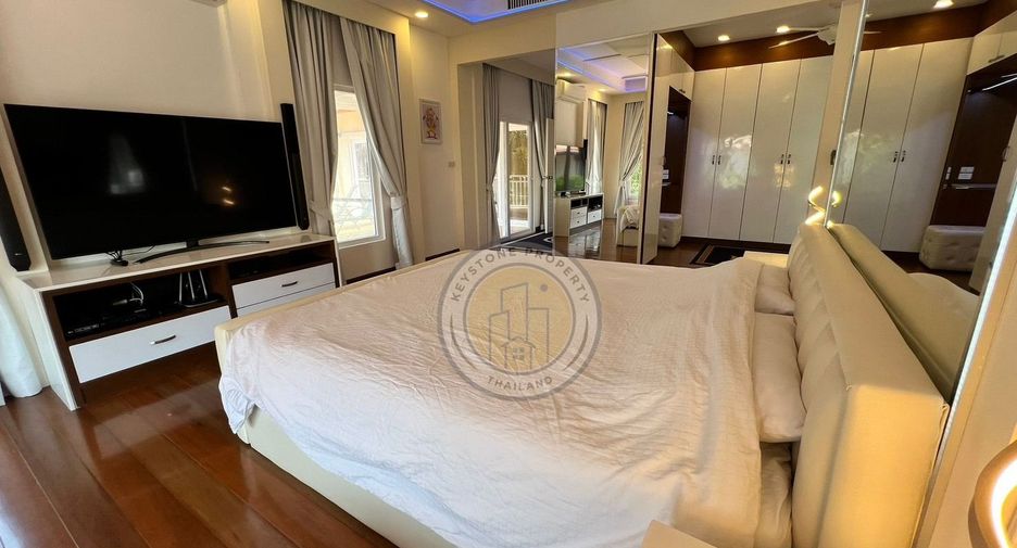 Villa en venta de 4 habitaciones en Bang Lamung, Chonburi
