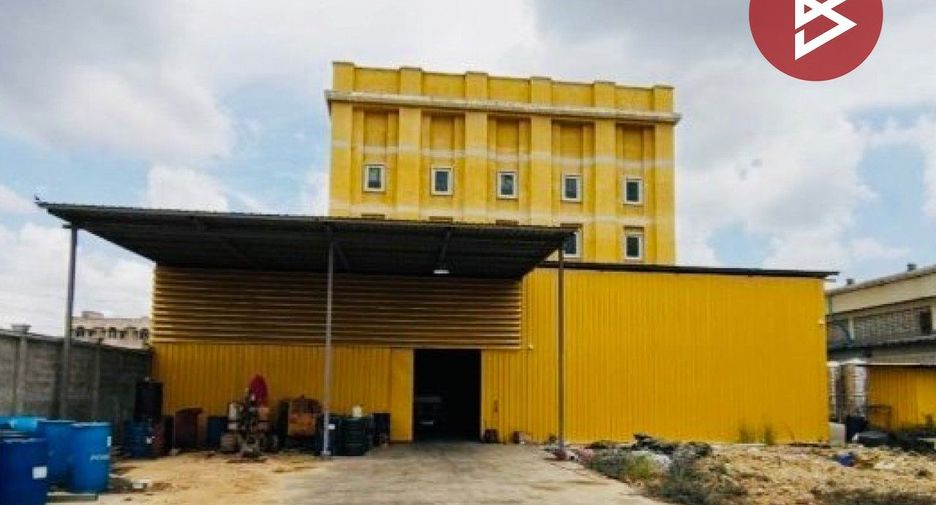 Oficina en venta en Krathum Baen, Samut Sakhon