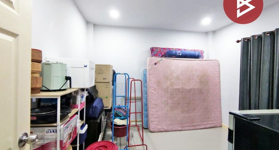 À vendre 2 chambres maison à Phan Thong, Chonburi