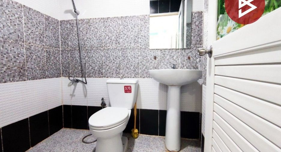 À vendre 2 chambres maison à Phan Thong, Chonburi