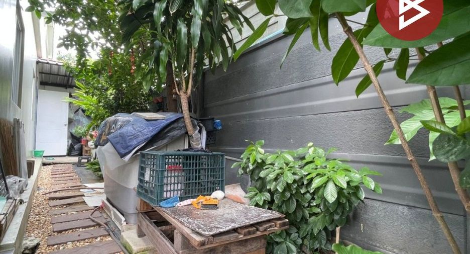 For sale 2 bedrooms townhouse in Khlong Luang, Pathum Thani