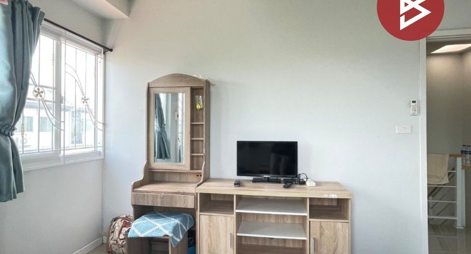 For sale 2 bedrooms townhouse in Khlong Luang, Pathum Thani