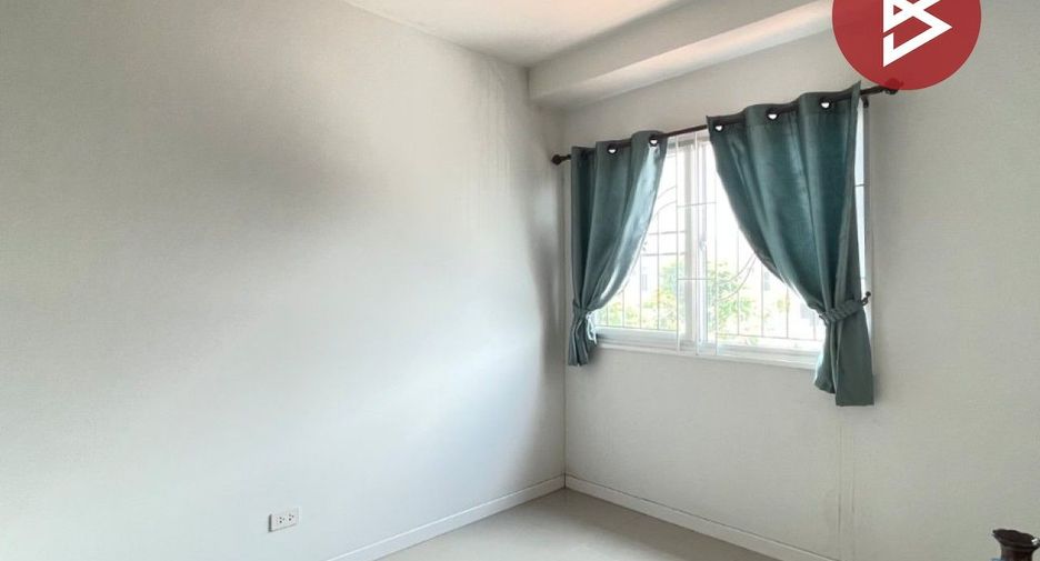 For sale 2 bedrooms townhouse in Khlong Luang, Pathum Thani