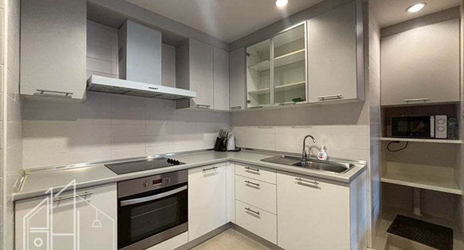 Wohnung zur Miete mit 3 Zimmer in Khlong Toei, Bangkok